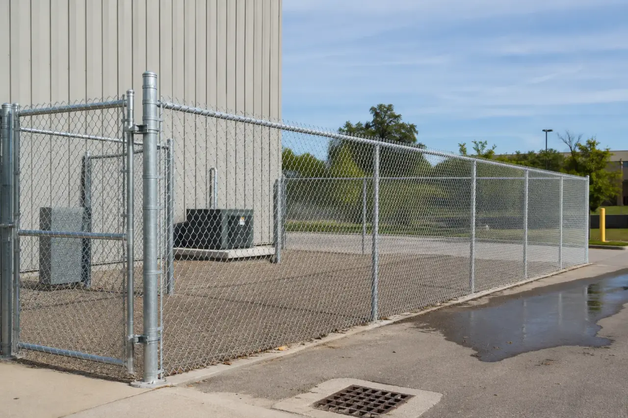 What shapes chain link fencing for Caledon projects for Chain Link Fencing in Caledon