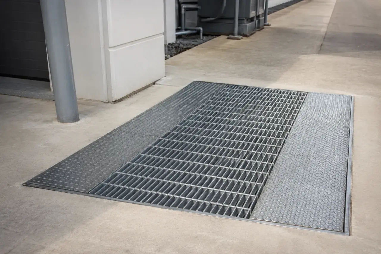 Scoping compound grating in Markham for Compound Grating in Markham