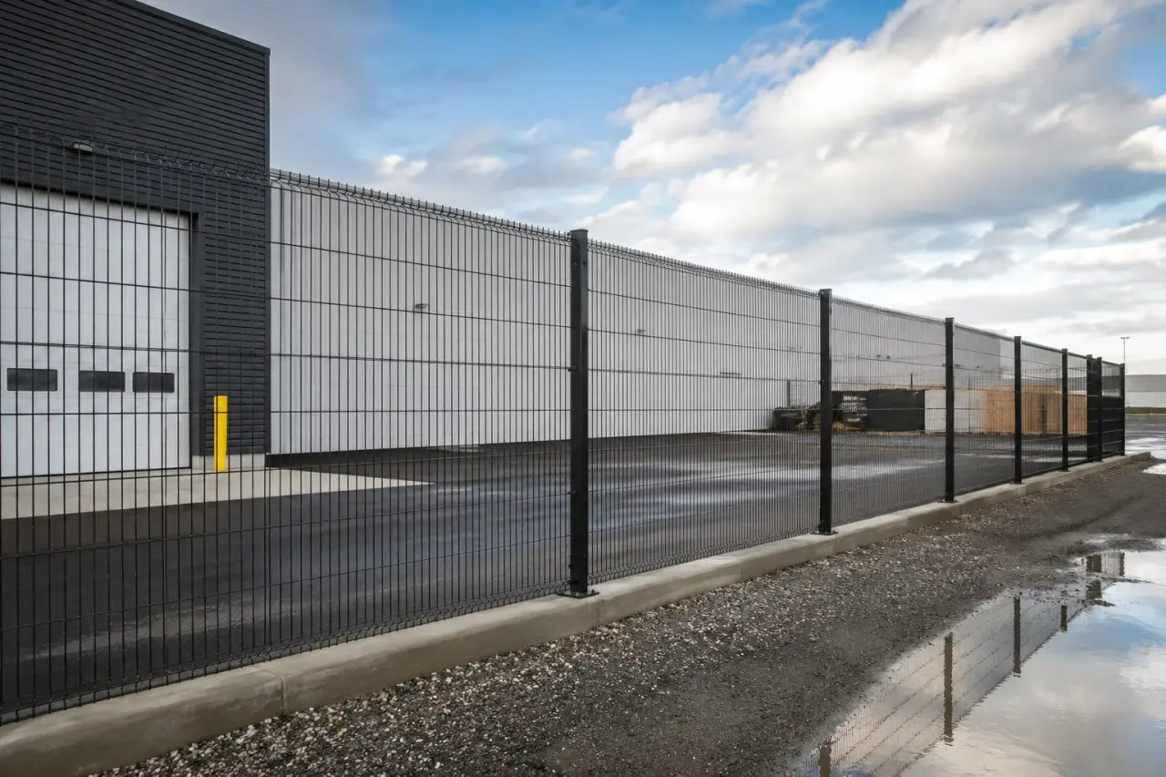 What shapes metal fencing for Caledon projects for Metal Fencing in Caledon