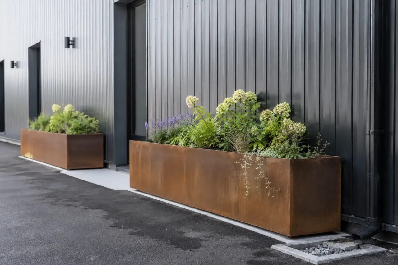 Scoping metal planters in Pickering for Metal Planters in Pickering